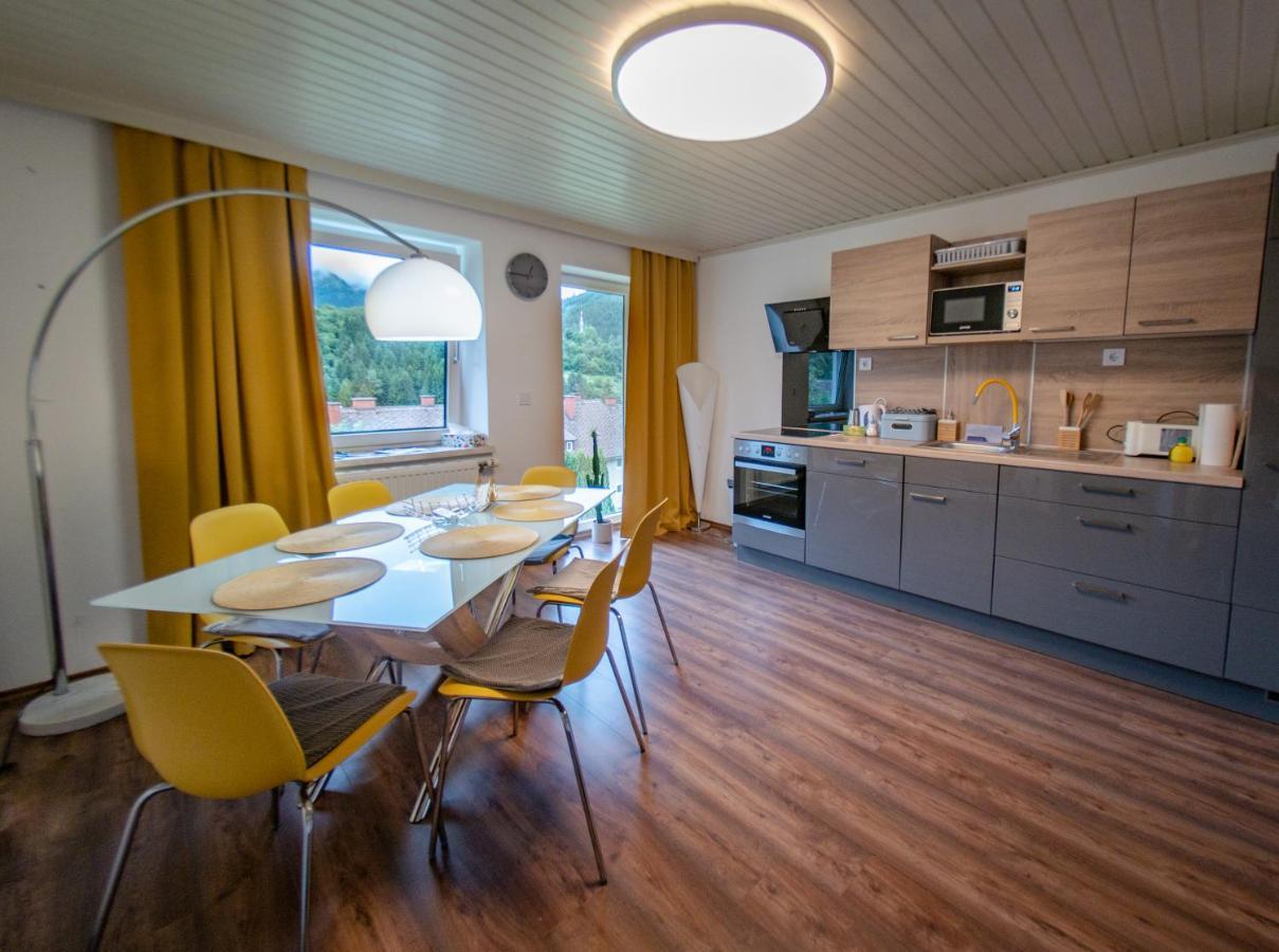 Erzhaus Apartments 아이제네즈 외부 사진