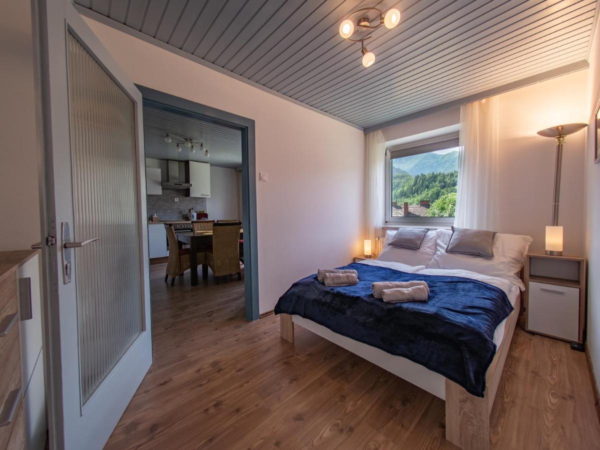 Erzhaus Apartments 아이제네즈 외부 사진