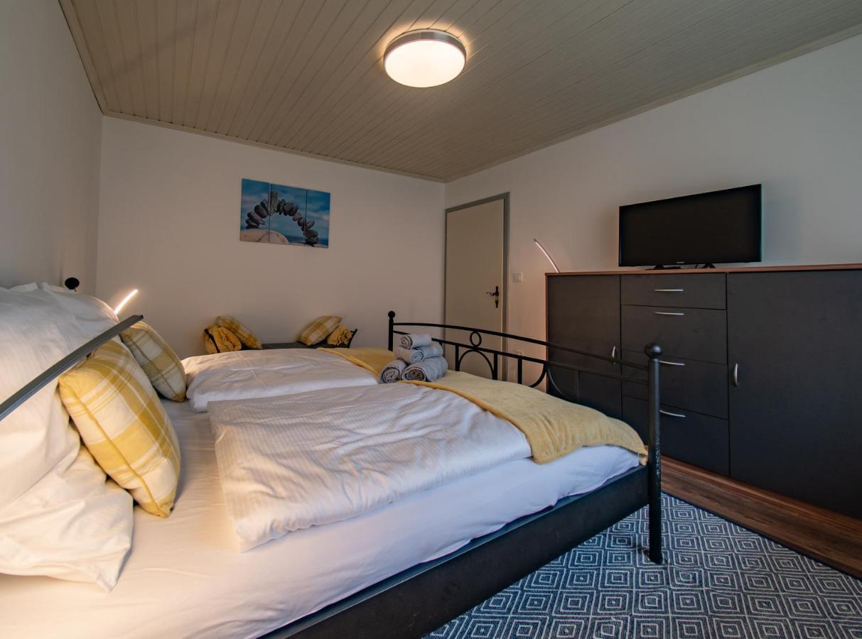 Erzhaus Apartments 아이제네즈 외부 사진