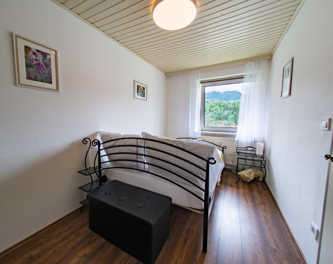 Erzhaus Apartments 아이제네즈 외부 사진