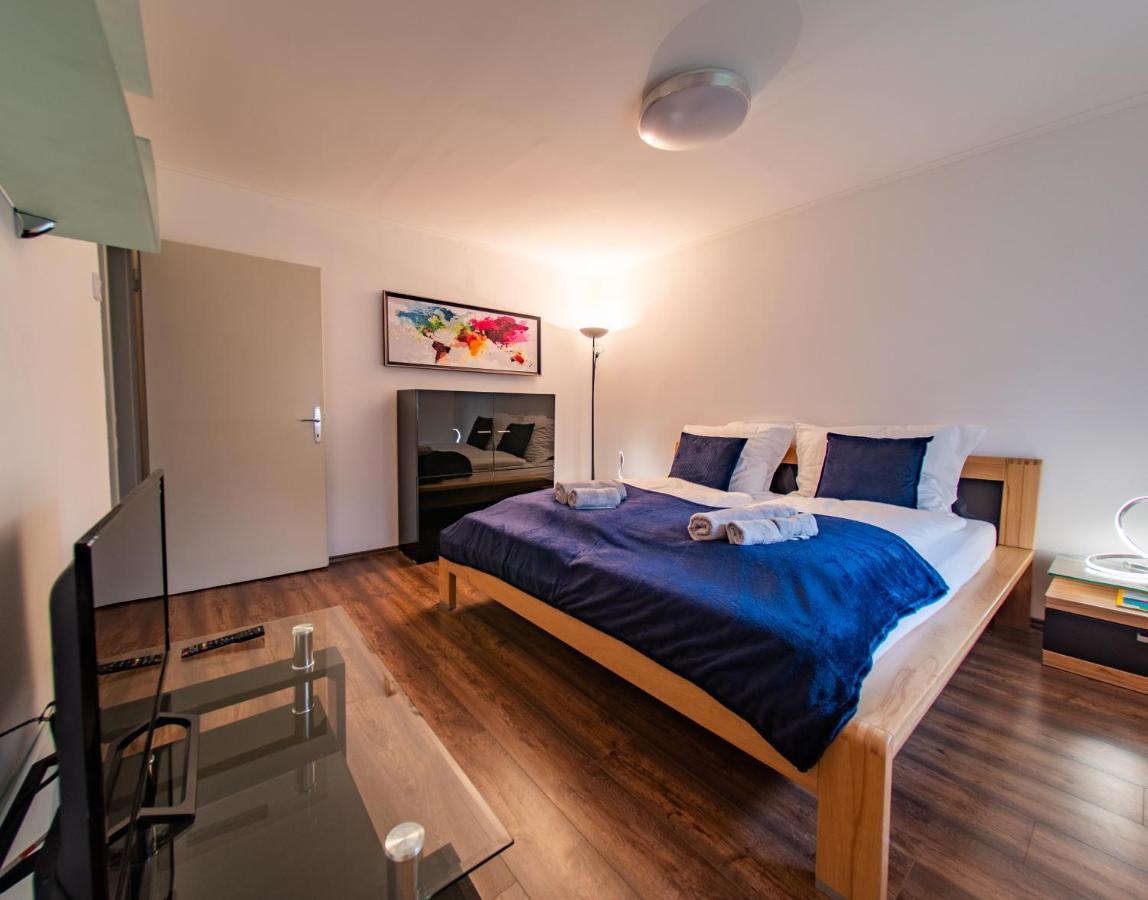 Erzhaus Apartments 아이제네즈 외부 사진