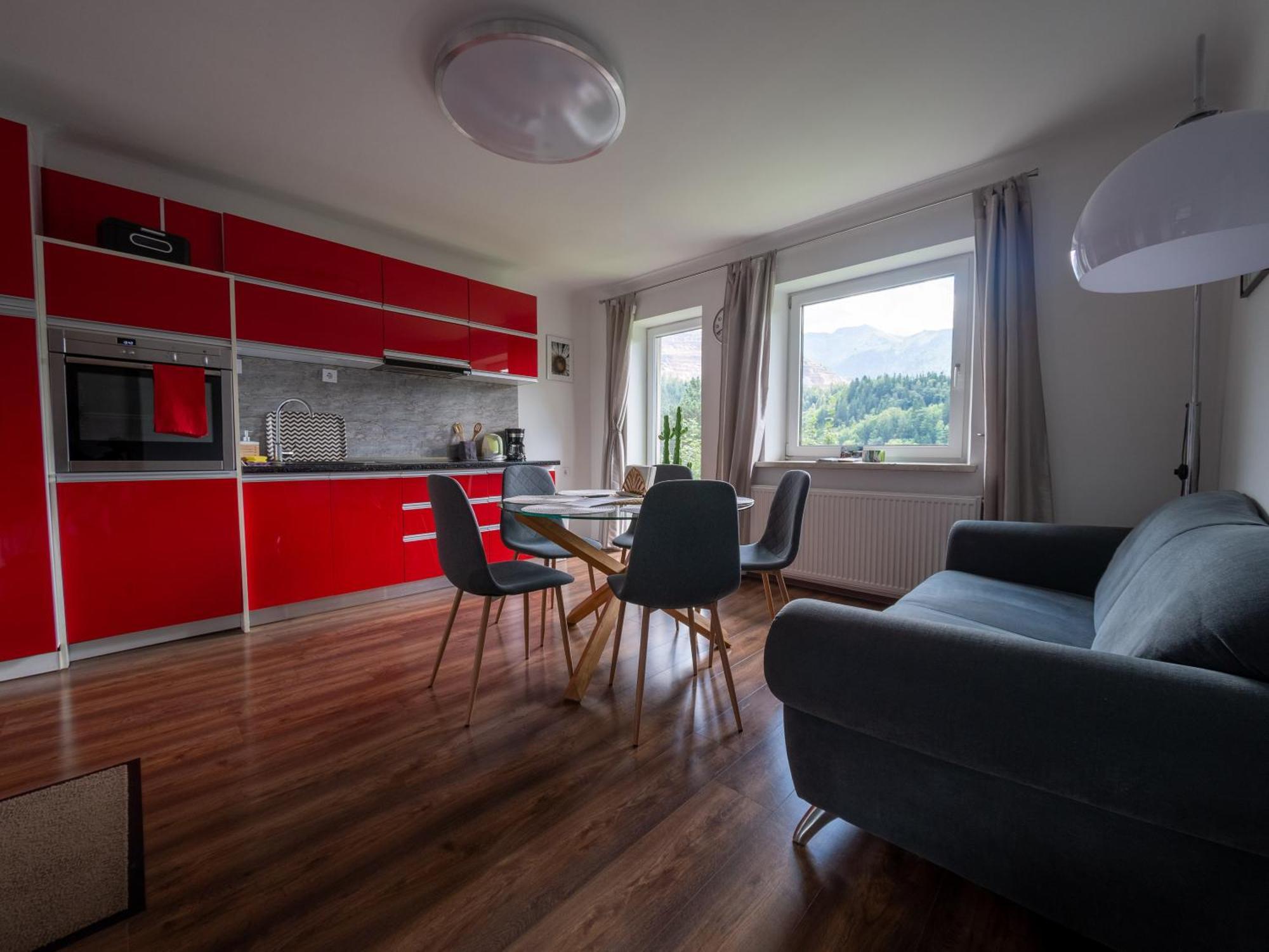 Erzhaus Apartments 아이제네즈 외부 사진